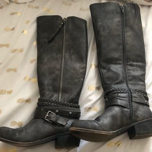 Grey boots from Kohl’s